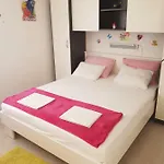 Apartament House Mimosa *