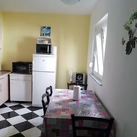 Apartmán House Mimosa Vir