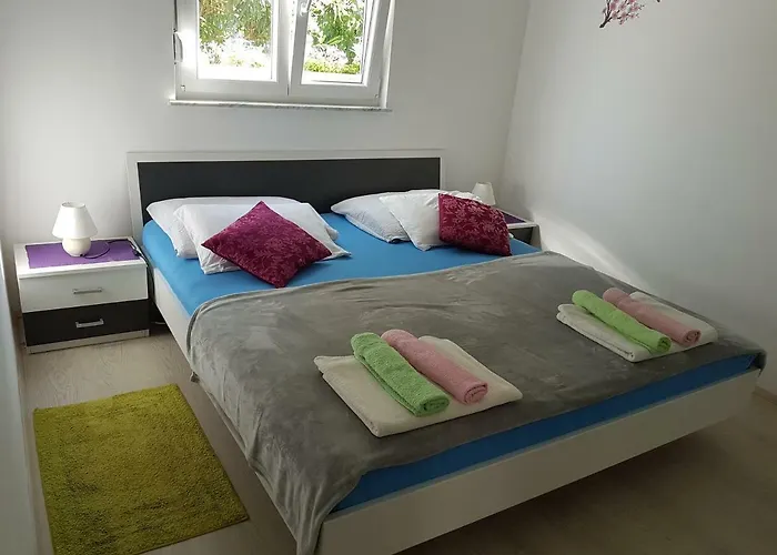 Appartement House Mimosa Vir *